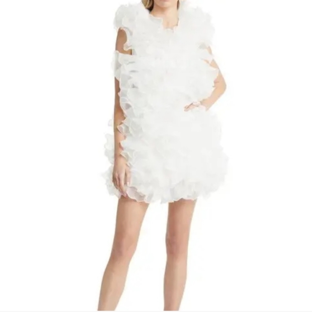 Elegant White Mini Dress